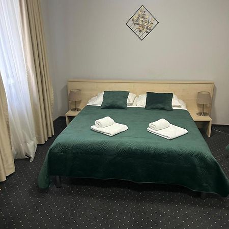 Hotel Pacific 蒂米什瓦拉 外观 照片