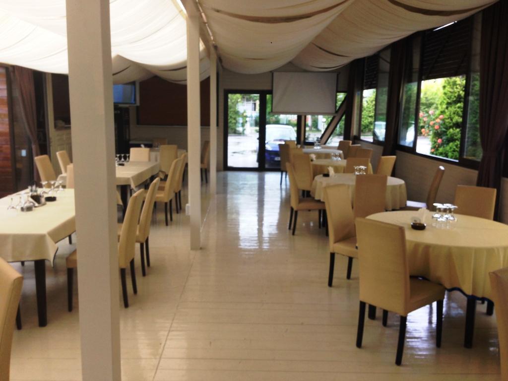 Hotel Pacific 蒂米什瓦拉 外观 照片